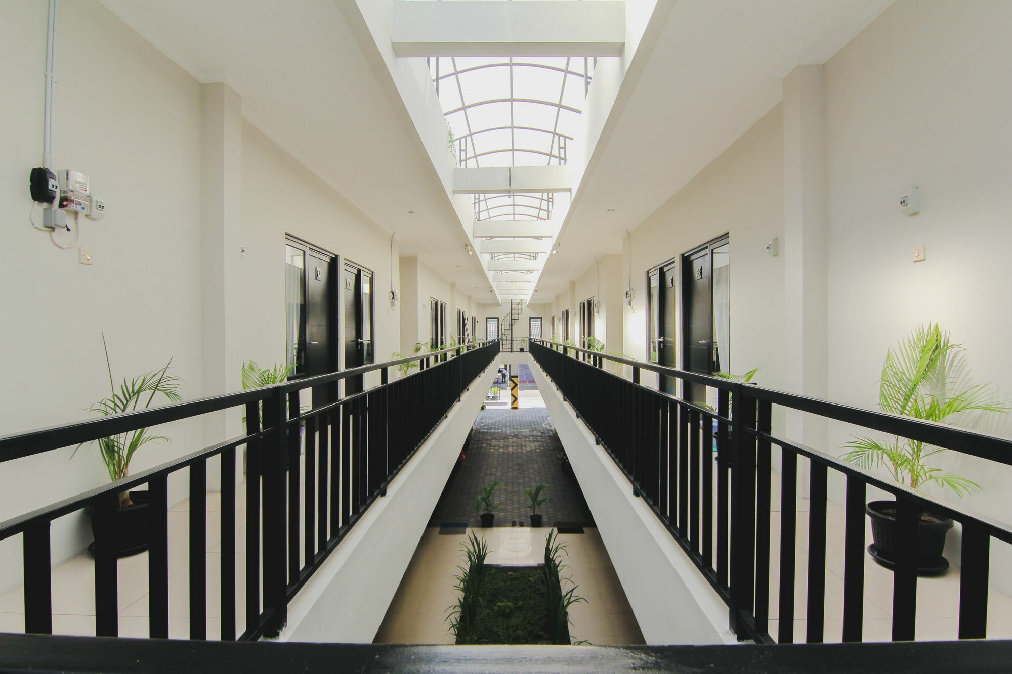 D'Paragon Upn Maguwo Buitenkant foto