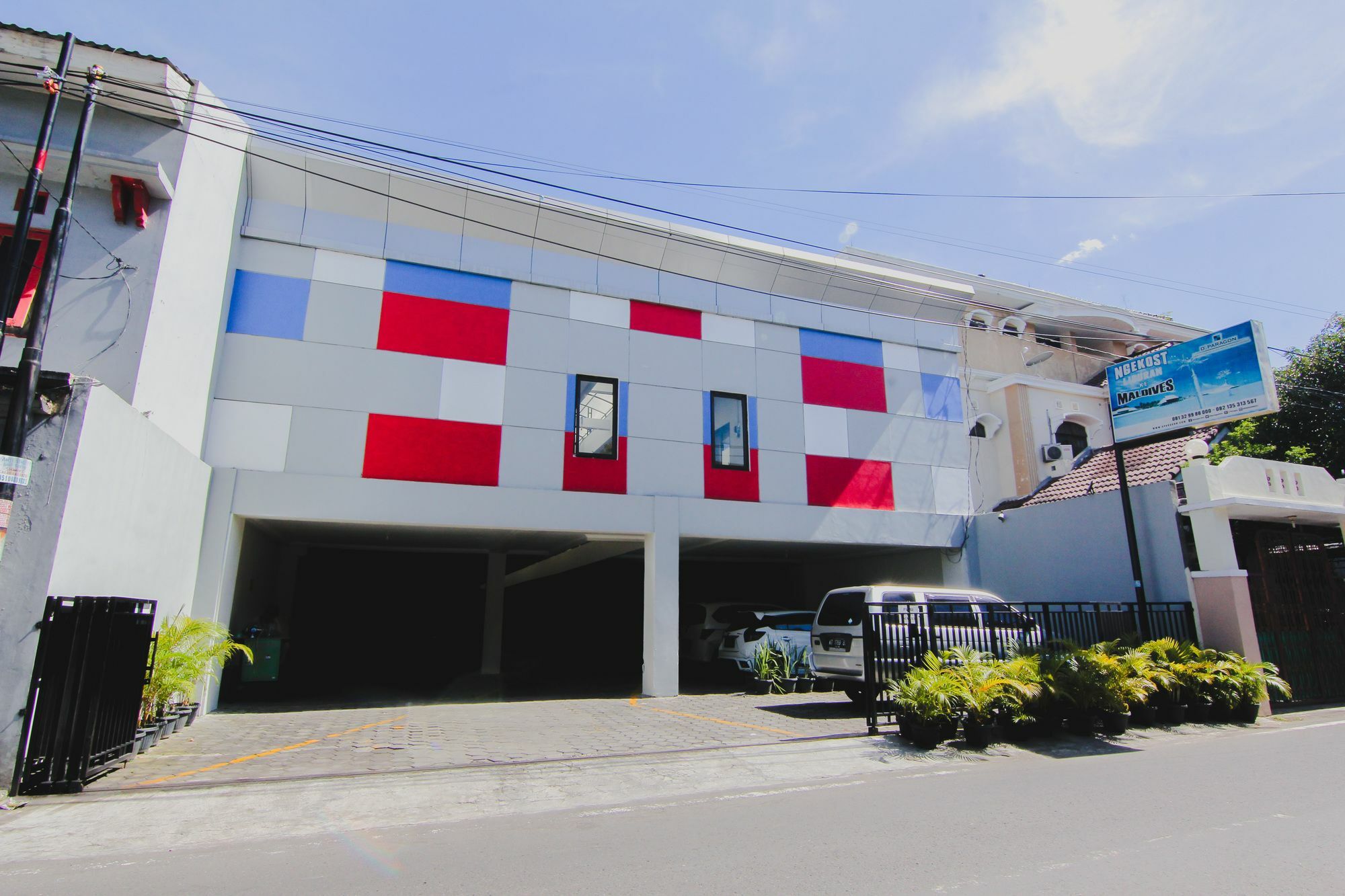 D'Paragon Upn Maguwo Buitenkant foto